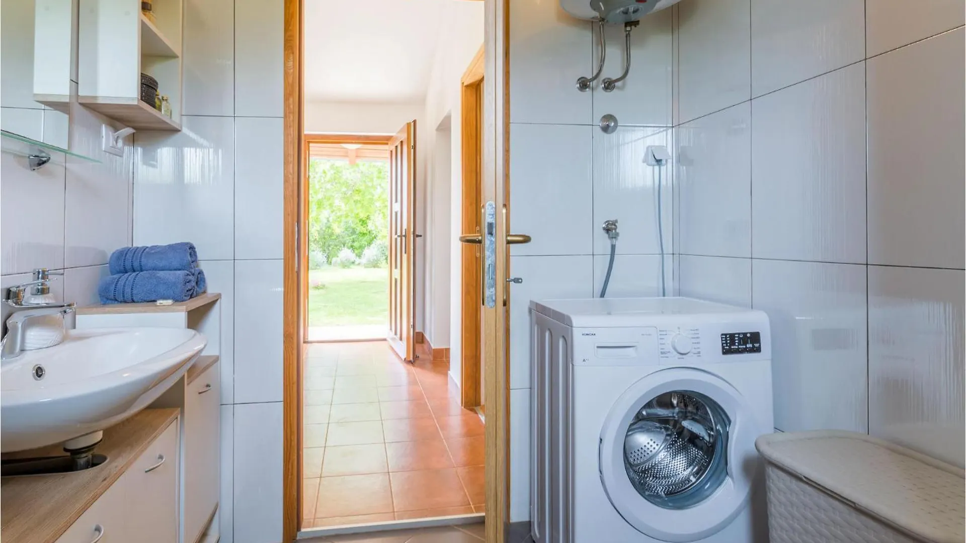 2 Bedroom Awesome Home In Loborika Сasa de vacaciones