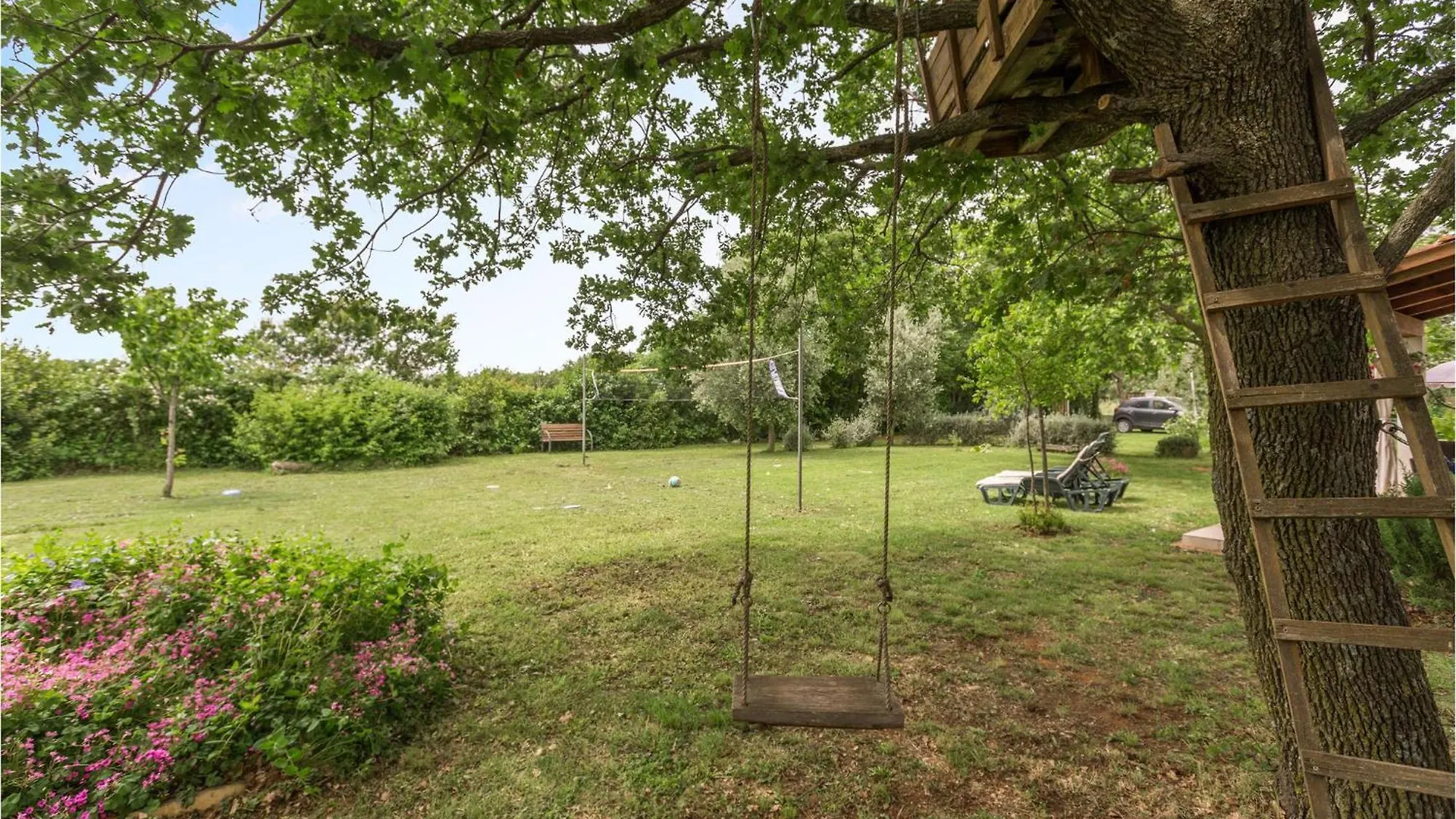 Сasa de vacaciones 2 Bedroom Awesome Home In Loborika