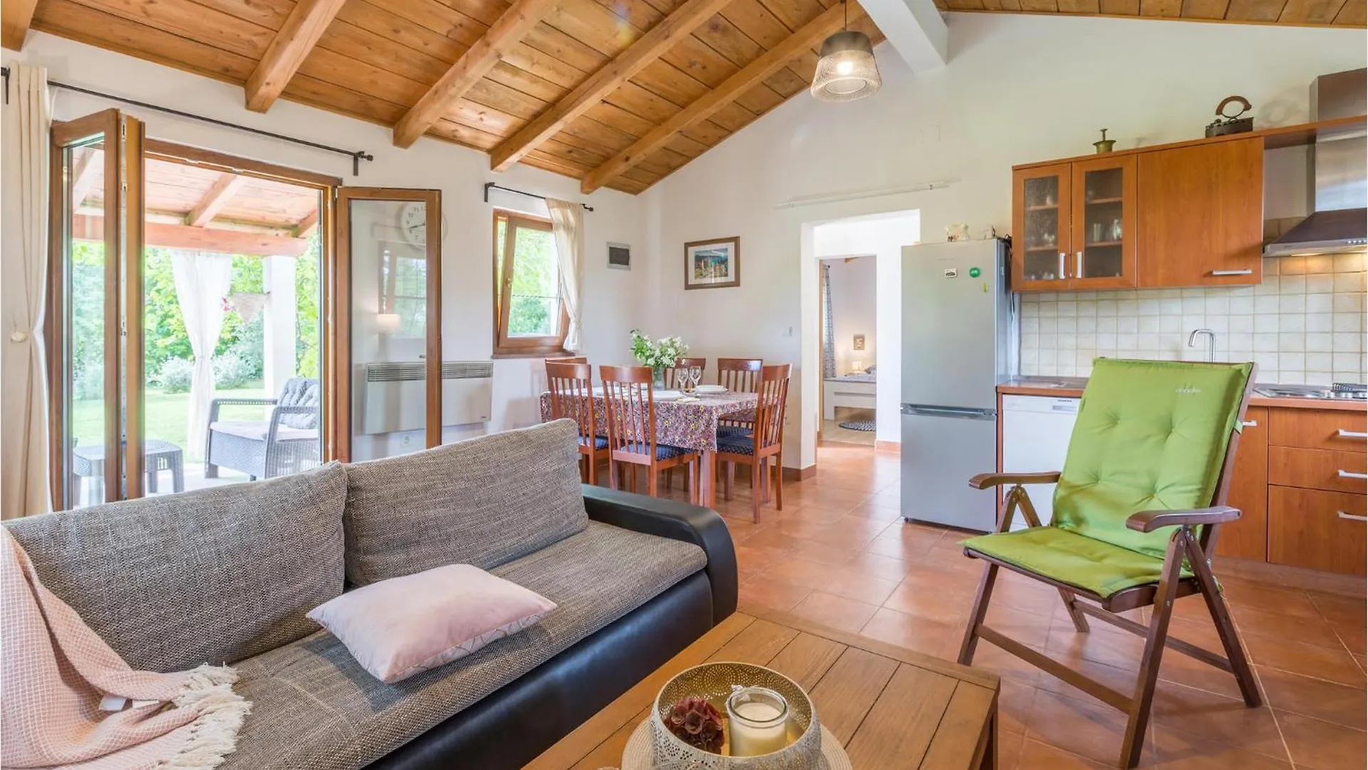 2 Bedroom Awesome Home In Loborika 0*,  Croacia